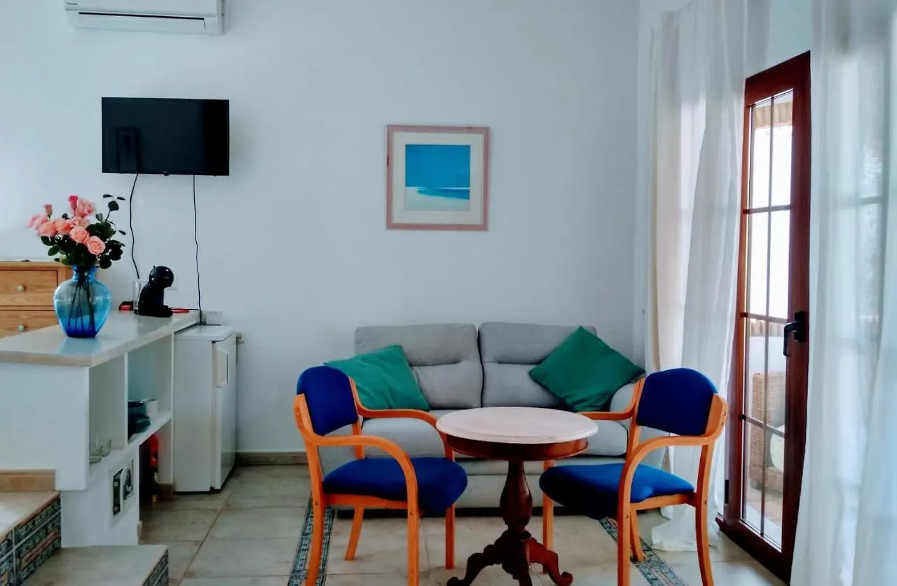 Lodge Tottam Art & Healthy Garden Villa Malaga Spain